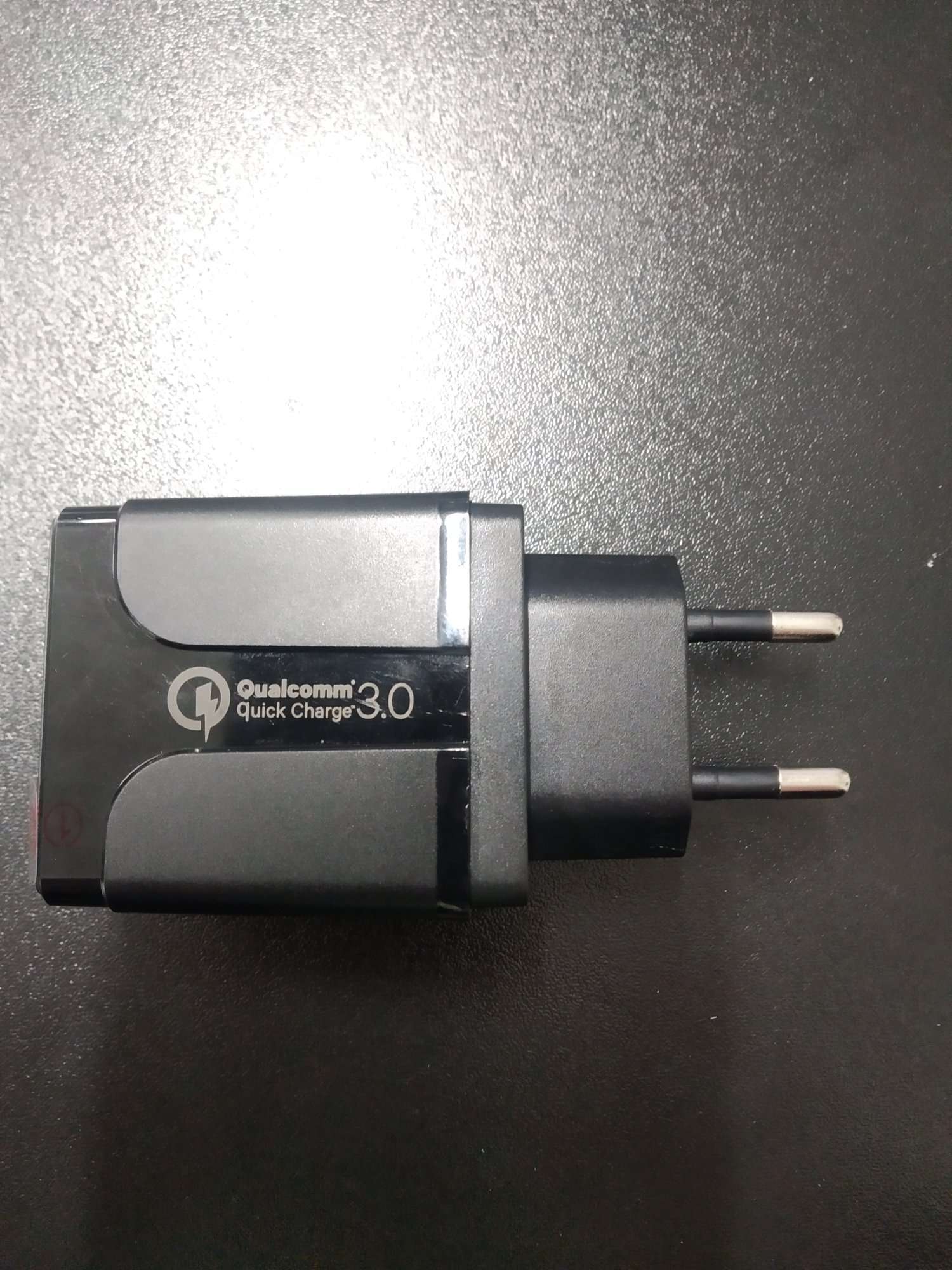 Зарядное устройство GCR на 2 порта TypeA TypeC с поддержкой быстрой зарядки Quick Charge 3.0 Power Delivery 18W с дисплеем